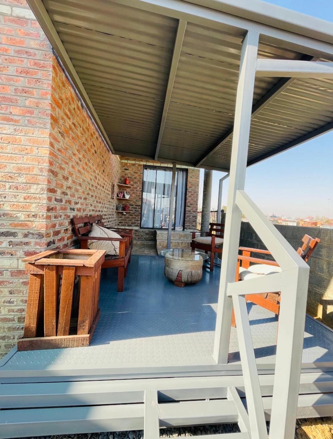 Moh Ville Guest House 마세루 외부 사진